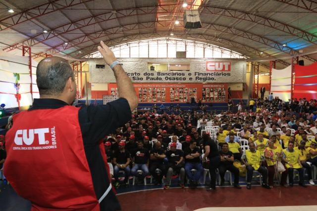 Juiz diz que fim do imposto sindical é "absurdo jurídico" e determina pagamento